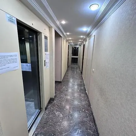 Apartment Superbe Avec Balcon Rue D'antibes *